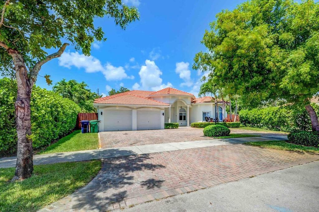 Miami 5Br Villa W Heated Pool, Games & Bbq L01 Cutler Bay Zewnętrze zdjęcie